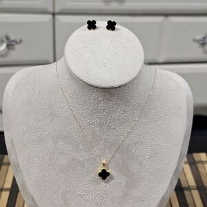 18k Real Saudi Gold  Black Set Pendant With Earrings